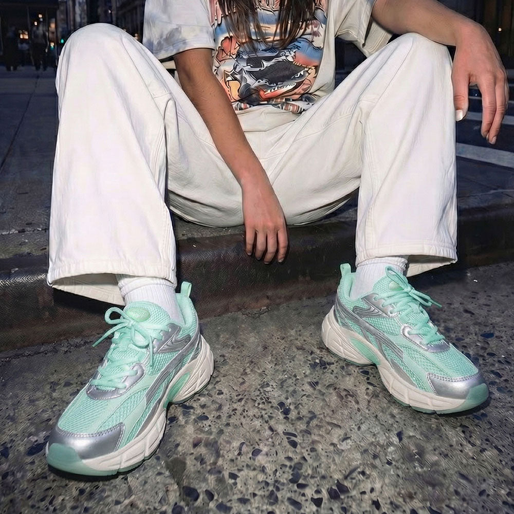 Retro Sneaker 2.0