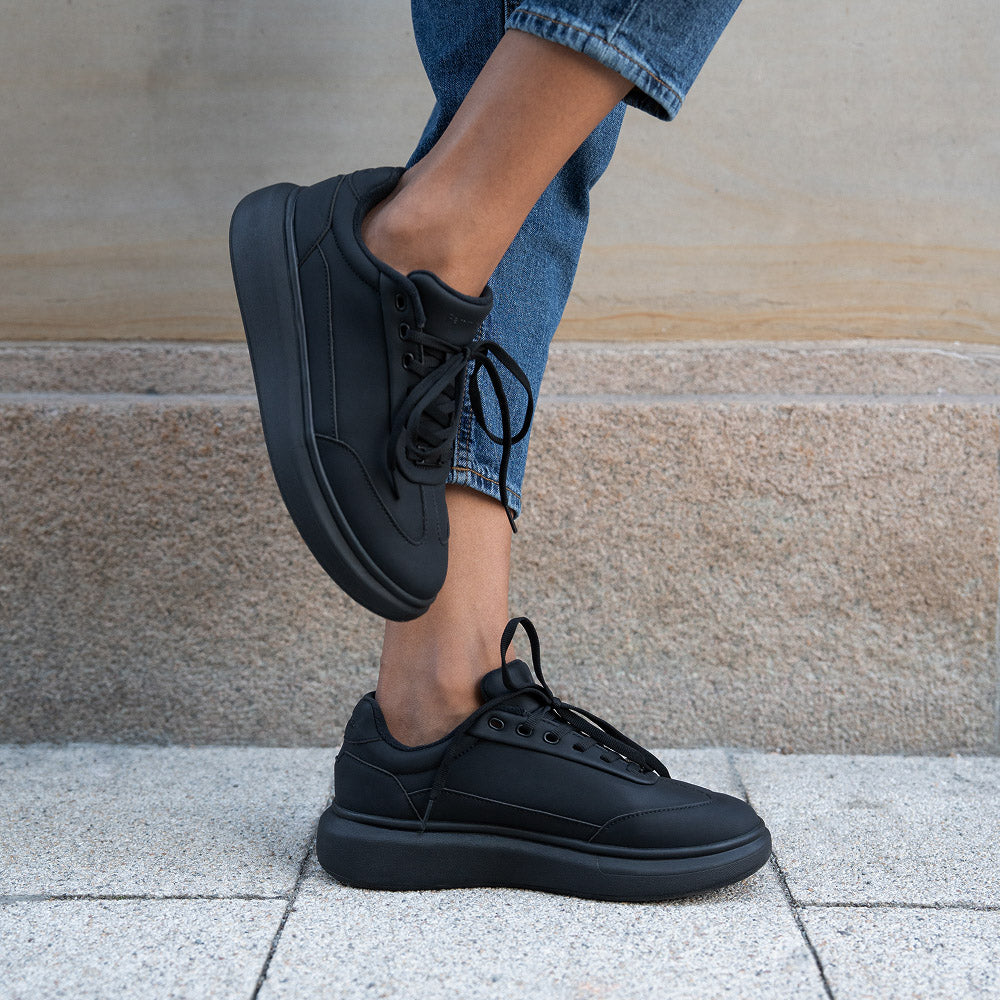 Court Sneaker